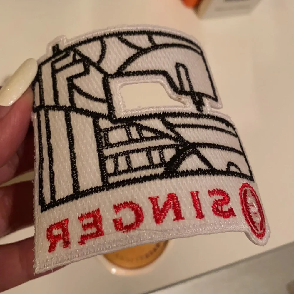 COPY - Singer sewing machine patch - Picture 2 of 3